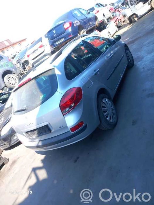 Renault clio 3  an 2011  Dezmembrez/Dezmembram