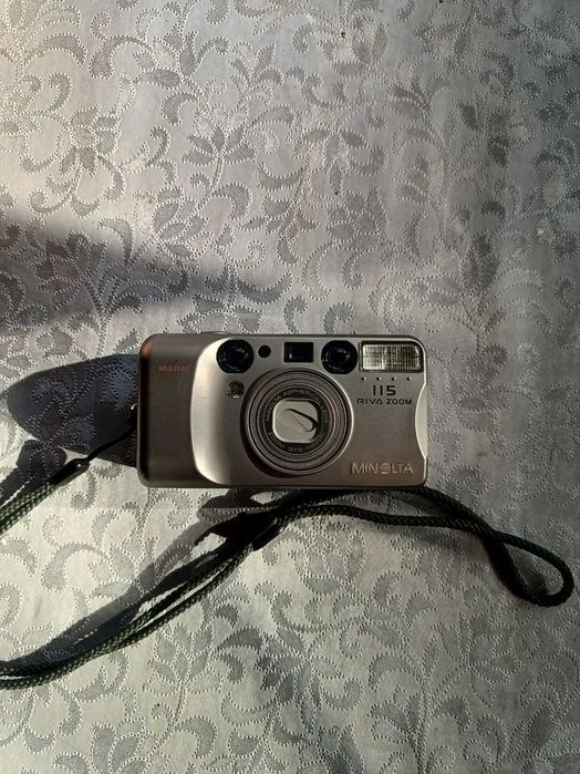 Фотоапарат- Minolta 115 riva zoom