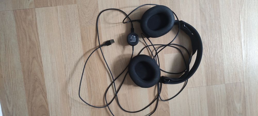 Игровые наушники Steelseries