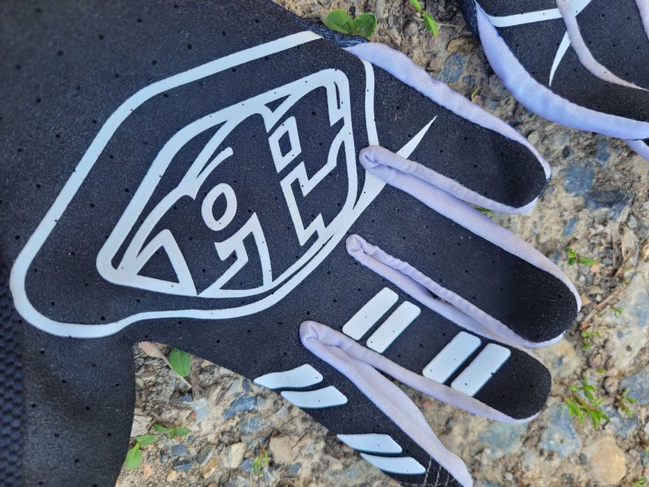 manusi Troy Lee Designs GP Solid Pro - marime Large aproape nou