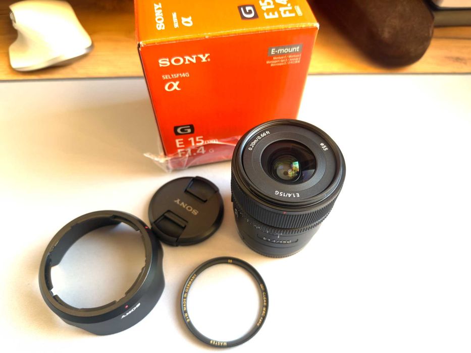 обектив Sony E 15mm f/1.4 G + филтър B+W 1101521 Master 007 Clear MRC Nano 55mm