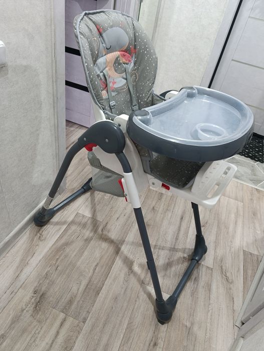 Продам стульчик для кормления!