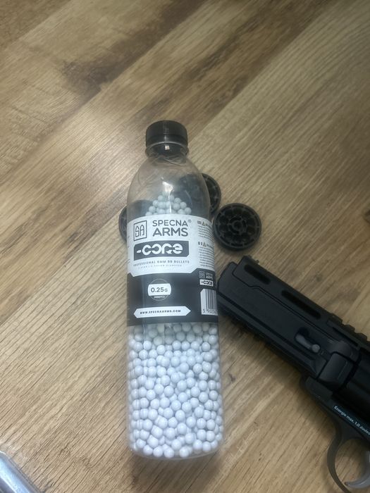 Vand pistol airsoft H8R Gen 2