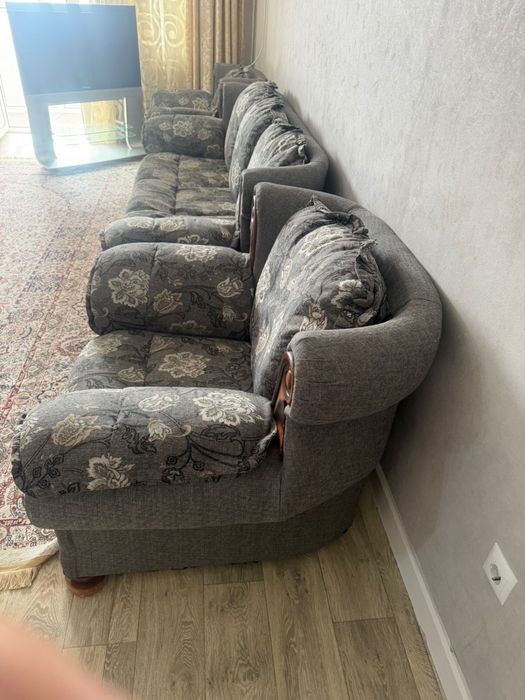 Диван с креслами