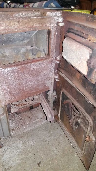 Sobă VESTA  şi una mai micuță