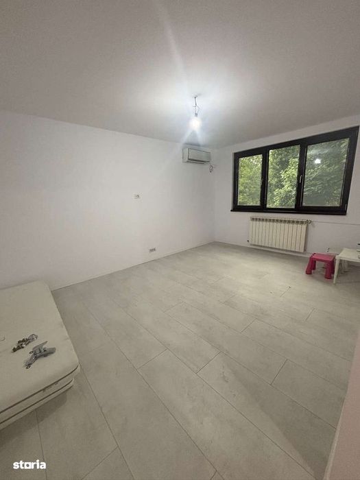 Apartament 3 camere renovat,etaj 3/4, Str. Izvorul Oltului-Brâncoveanu