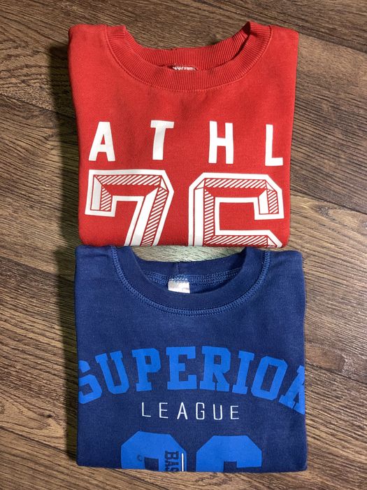 Суичер, коледна блузка, поло, чорапи, ръкавички, шапки за 3-4 год.