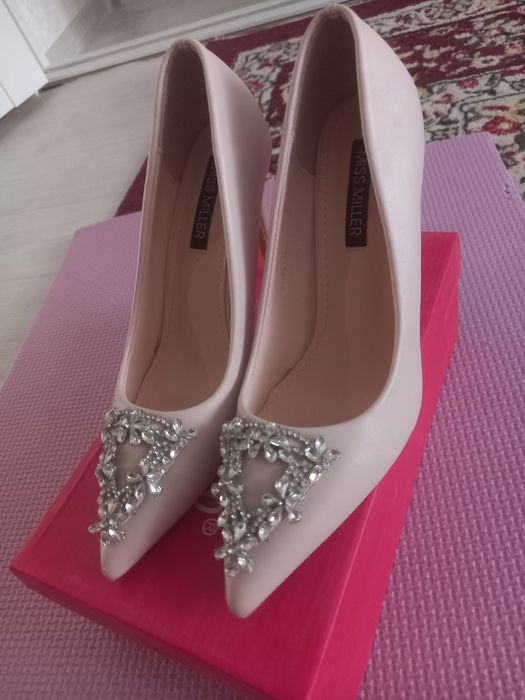 Продам туфли свадебные