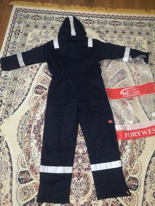 Новый Зимний комбинезон, раз. L