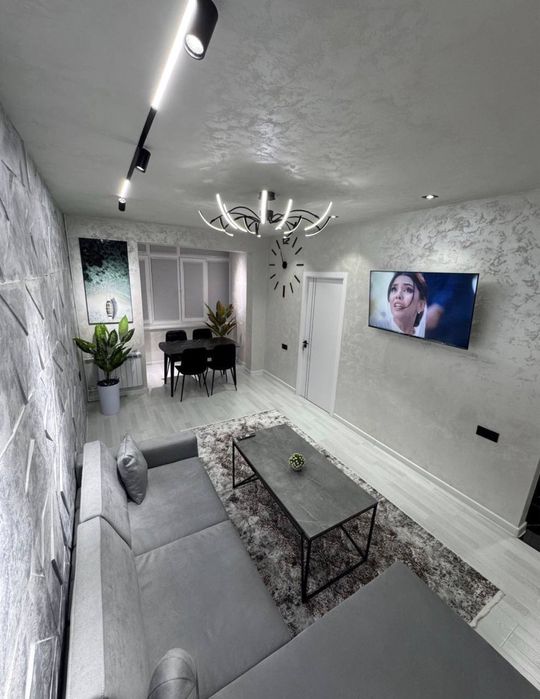 Буюк Ипак Йули .  Ор-р Художники .  2/2/5 .