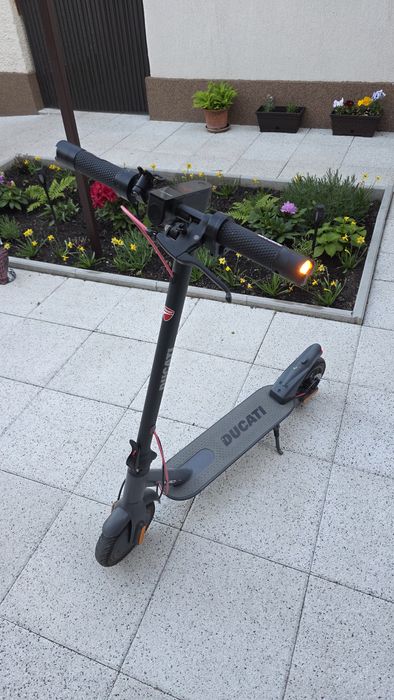 Trotineta Ducati