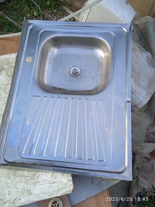 Мойку  продам в среднем состоянии