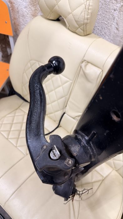 Фаркоп на Мерседес