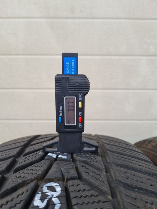 Зимни гуми 4 броя HANKOOK Winter Icept Evo3 235 55 R19 дот 2622