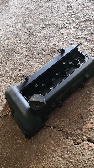 Хюндай и30 бензинов.Останали части след продажба.