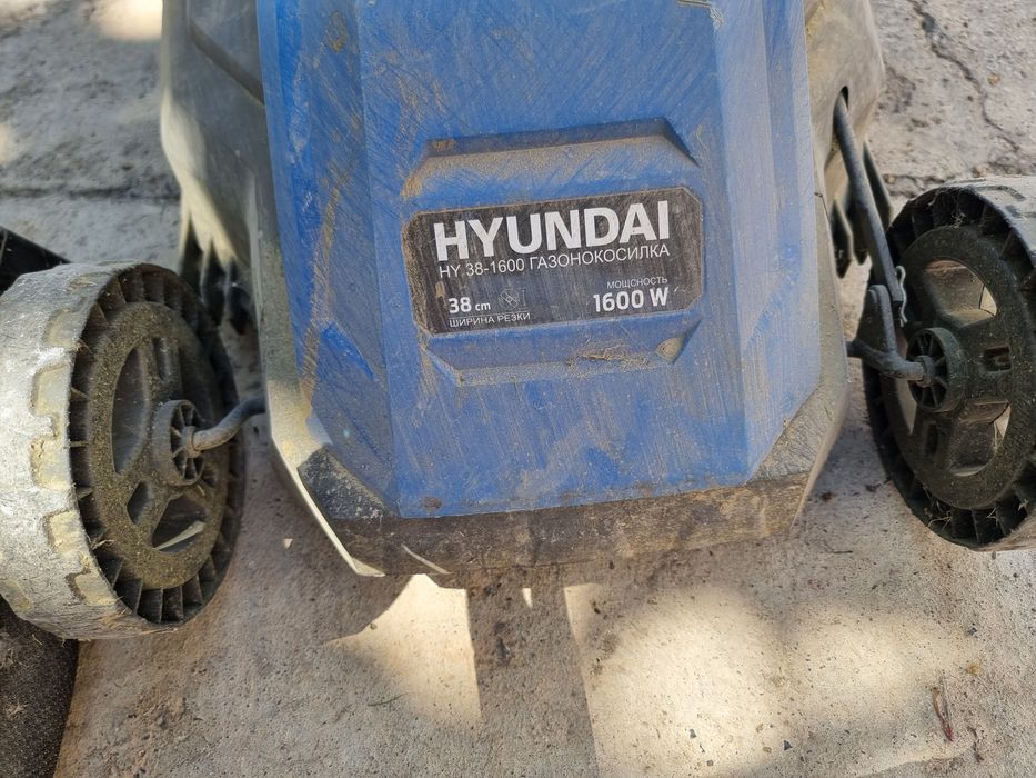 Газонокосилка Huyndai HY 38-1600