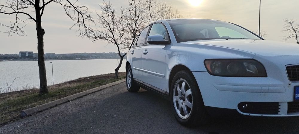 Vând Volvo S40, 1,6 benzină!