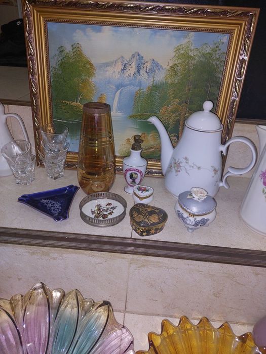 ЛОТ интериорни предмети за колекция декорация