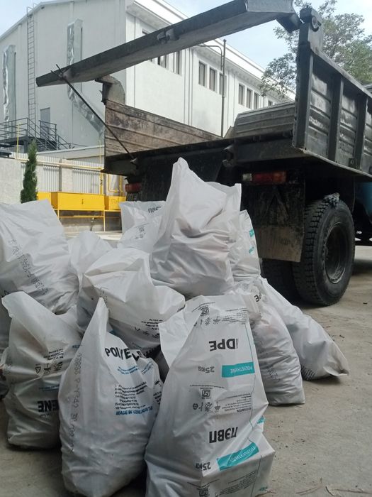 Musor tashish xizmati Avto lift xizmati Услуги по вывозу мусора
