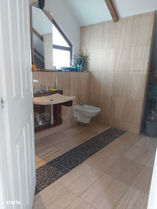 Vanzare apartament in vila, zona micro 9 - Targoviste