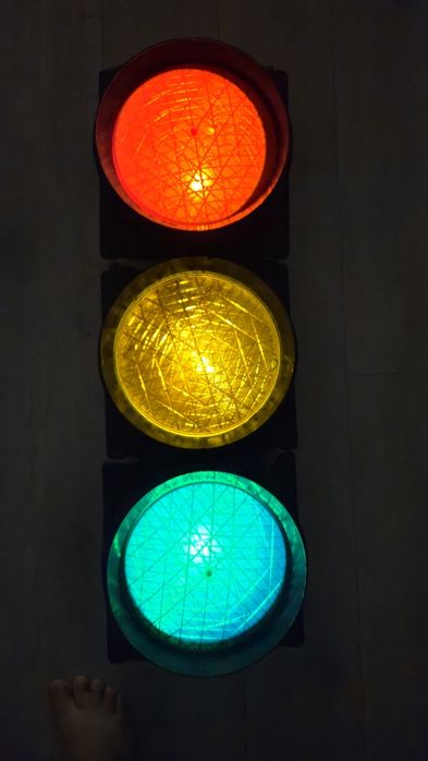 Светофор в качестве светильника