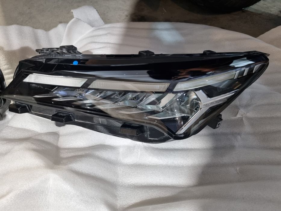 Фары на Geely Coolray