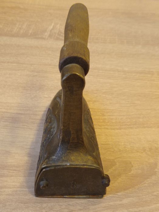 Fier calcat carbuni bronz colectie