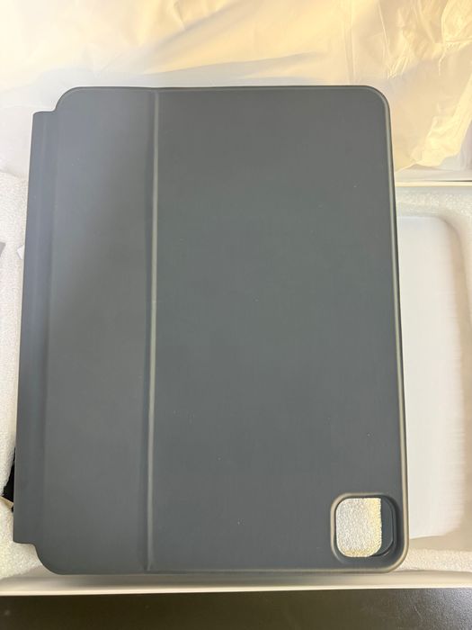 ESR iPad Air 13 Inch Case Keyboard