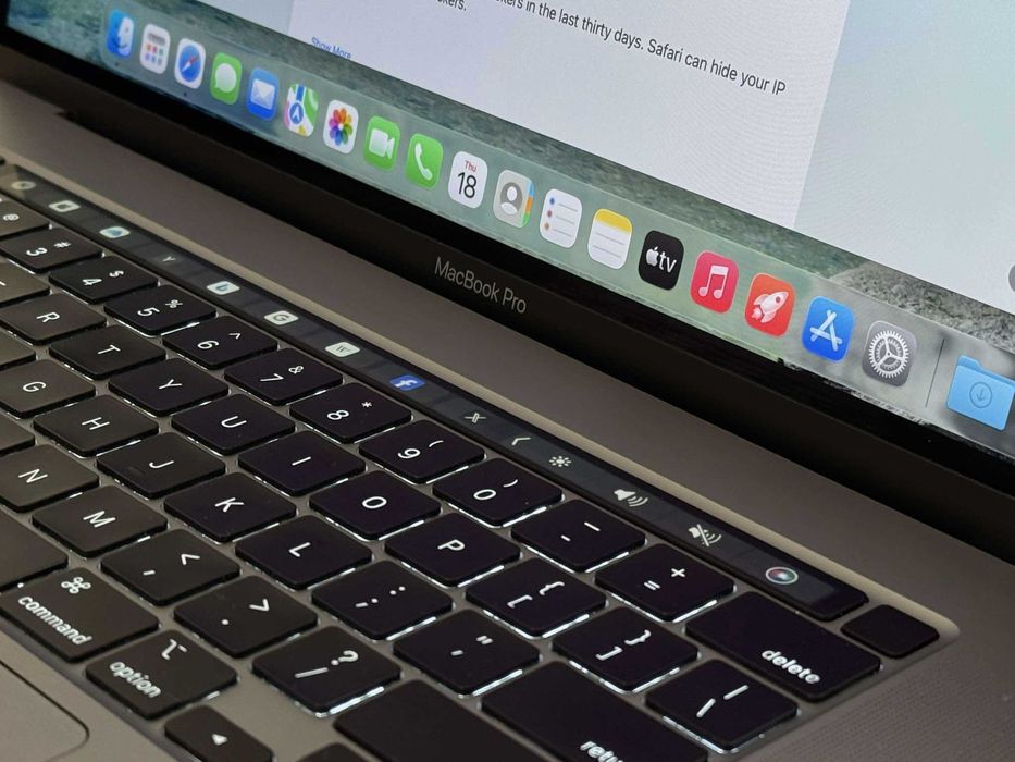Бартер! Като НОВ! Macbook Pro 2019 Touch / 16 inch / i9 / 32GB / 1TB