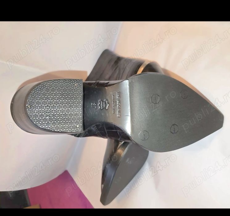 Boots  Crocodile Leather Ankel/37