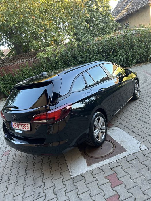 Opel Astra Sports Tourer