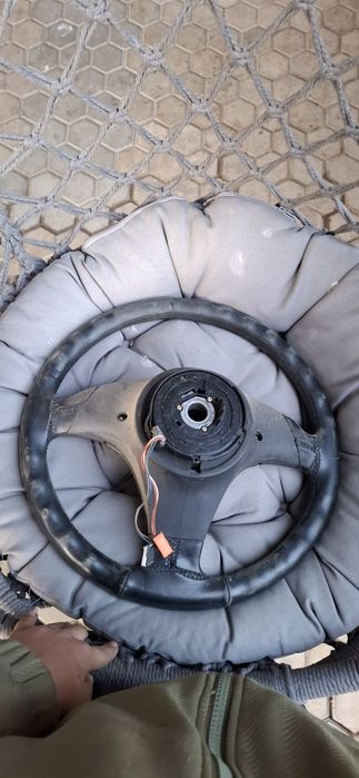 Продам руль от е34