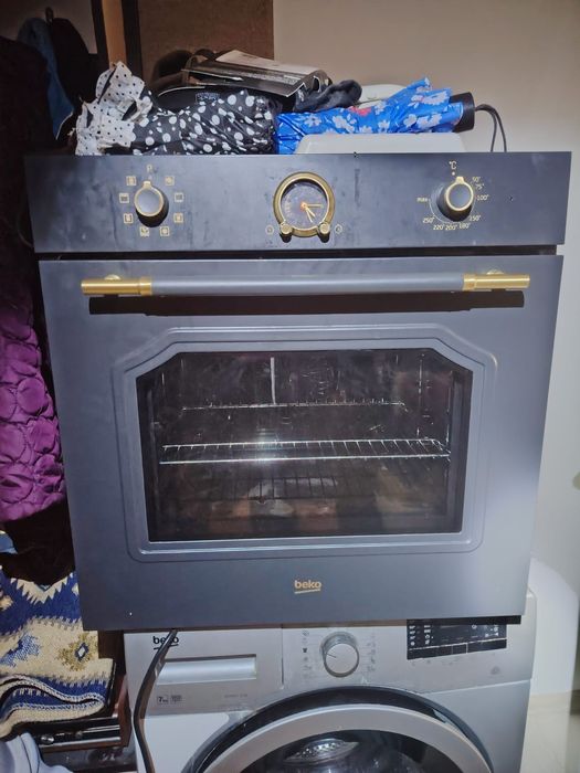 Cuptor electric Beko incorporabil