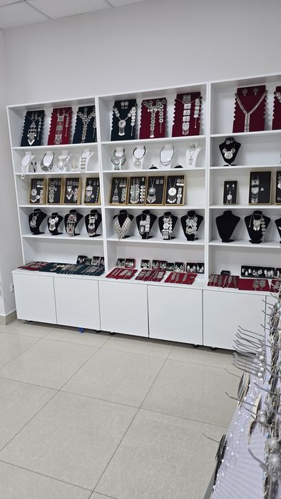 Продам витрины в отличном состоянии