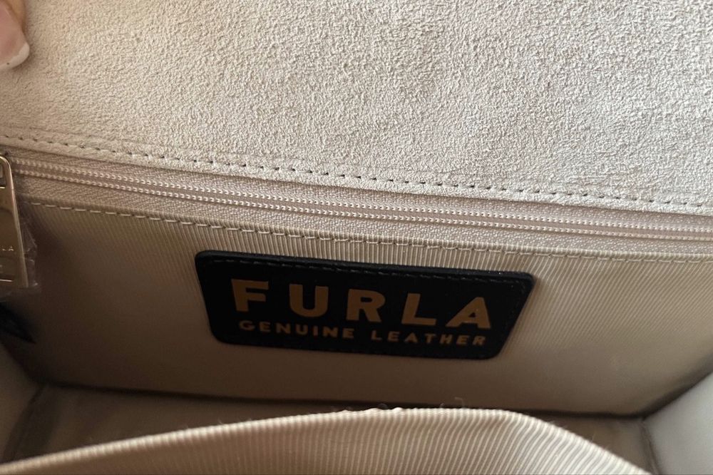 Оригинална Furla 1927 Crossbody S - чисто нова!