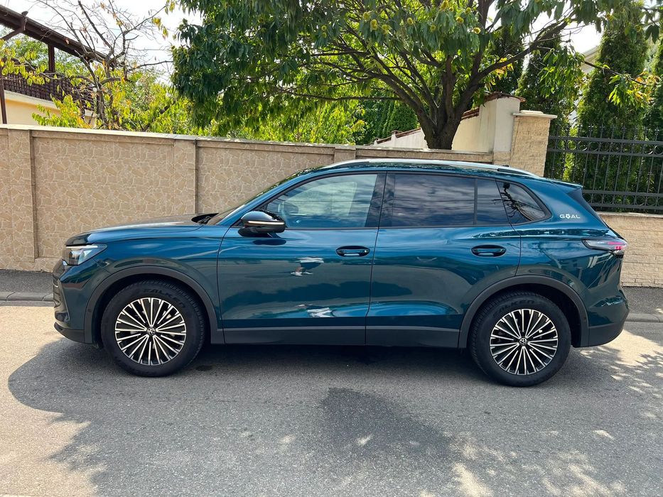 Volkswagen Tiguan 1.5 eTSI 150CP, camere 360, Matrix LED