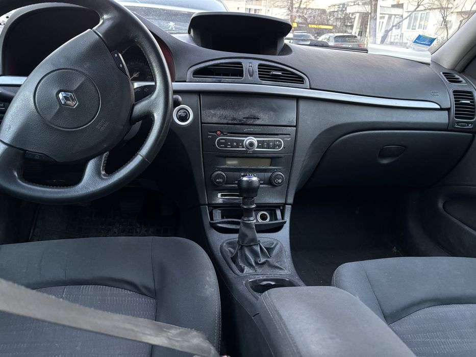 Vând Renault Laguna