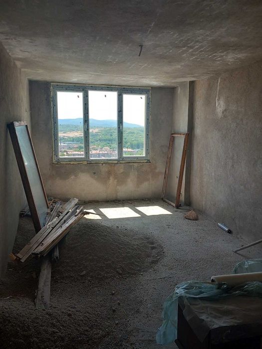 Продава се Тристаен апартамент в Дупница - 80 кв.м за 938 €/кв.м - Снимка #2