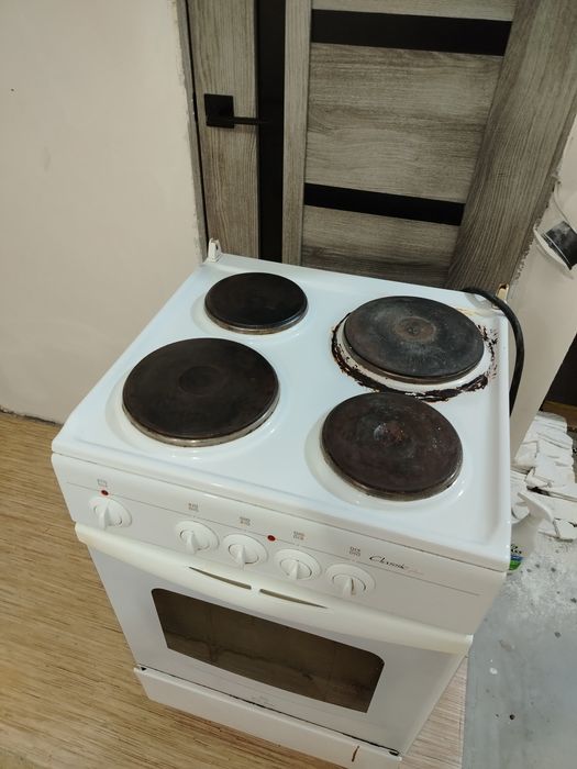 Продам электроплиту