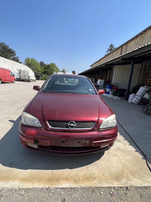 Opel Astra 1.6 НА ЧАСТИ