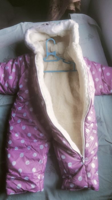 Отдам комбинезоны за