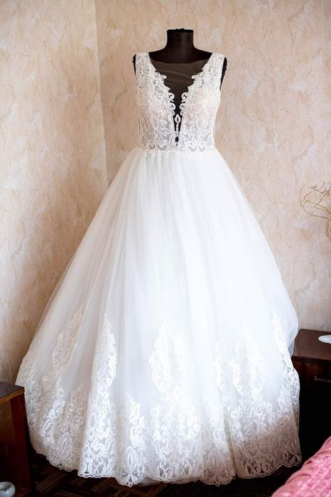 Дизайнерска булчинска рокля