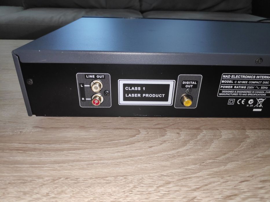 Продавам CD player NAD C 521BEE