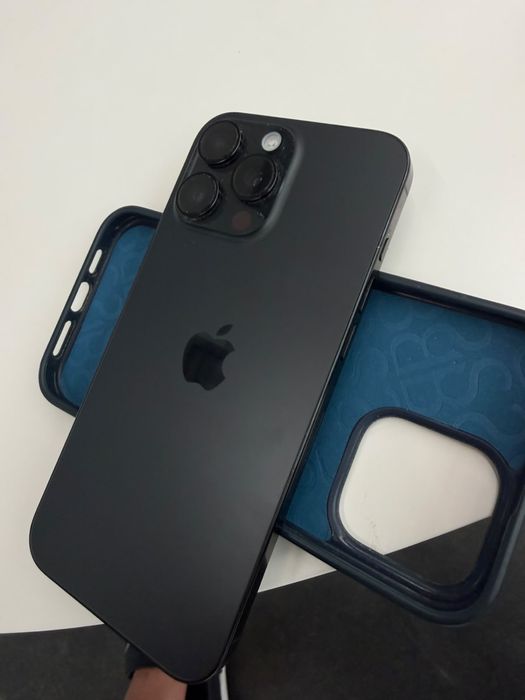 iphone 16 pro max 256 ГБ Black Titanium 89% АКБ