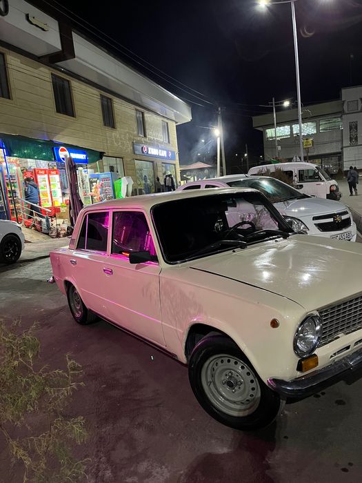 Vaz 21013 sotiladi