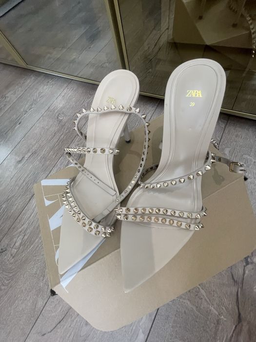 Дамски сандали Zara 39