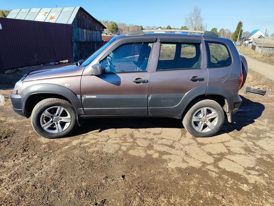 Продам нива Шевроле 2013 года