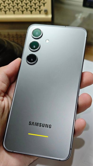 Samsung S24 de 128 GB si 8 GB RAM cu Garantie