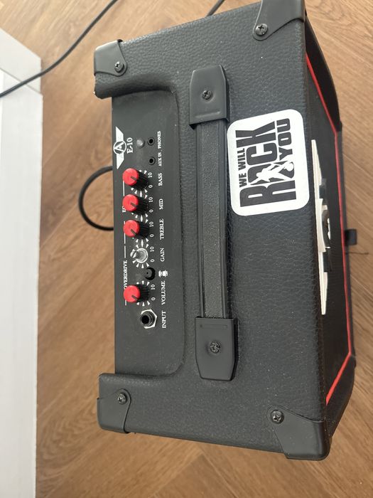 Комбоусилитель ZAR E-10