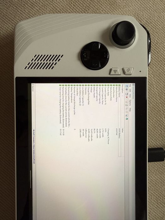 Asus ROG Ally RC71L Z1 Extreme 512GB – като нов, с калъф